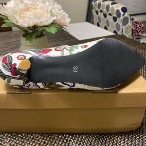 Blue Floral Kitten Heel - Women size 7.5